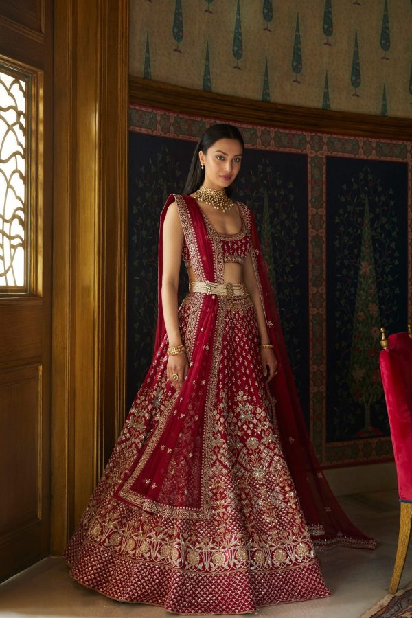 THE VILINI LEHENGA Fashion